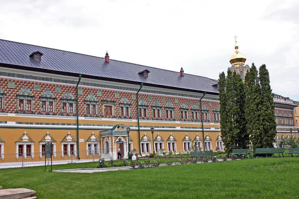 Королевские дворы в Св. Троице-Сергиевой лавре. Россия — стоковое фото