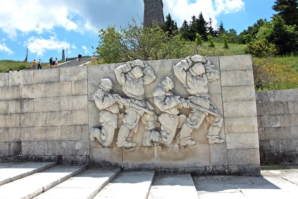 Monument av frihet på Shipka pass i Bulgarien — Stockfoto