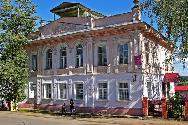 Staré obchodní sídlo v Rusku — Stock fotografie