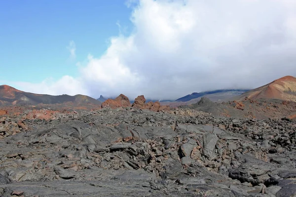 Campo de lava na península de Kamchatka, Rússia Imagens De Bancos De Imagens