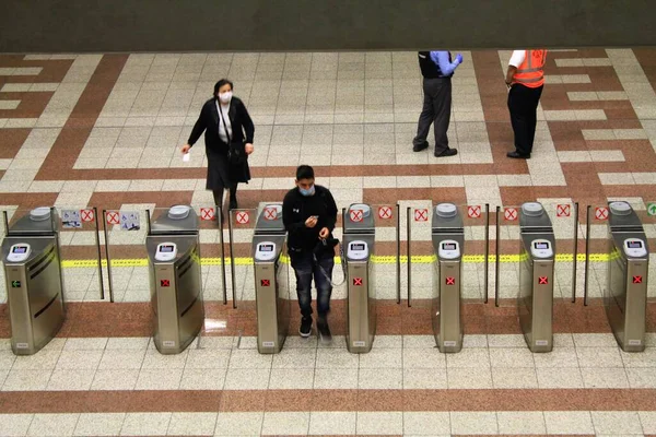 Ponto Controlo Estação Metro Syntagma Atenas Grécia Maio 2020 — Fotografia de Stock