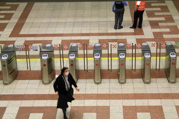 Ponto Controlo Estação Metro Syntagma Atenas Grécia Maio 2020 — Fotografia de Stock