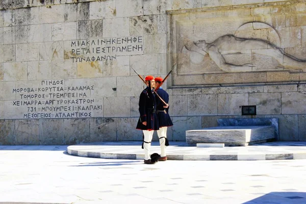Афины Греция Марта 2020 Смена Церемонии Президентской Охраны Перед Могилой — стоковое фото