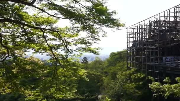 Templo de Kiyomizudera en renovación importante — Vídeos de Stock
