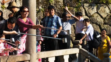 Otowa-no-taki şelale su toplama turizm
