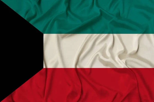 Krásná fotografie národní vlajky Kuvajtu na jemnému lesklém hedvábí s měkkými závěsy, koncept státní moci, venkovský život, horizontální, blízký, kopírovací prostor — Stock fotografie