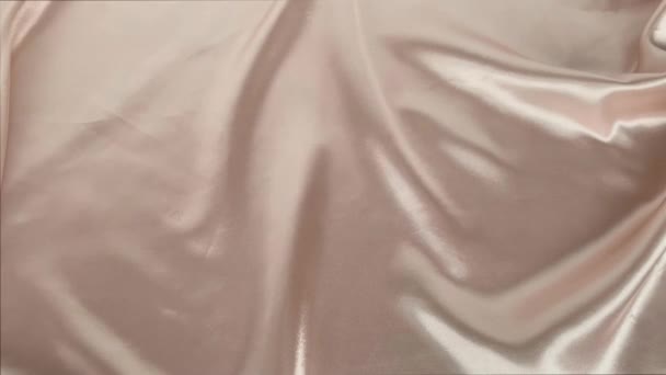 Hermosa Tela Seda Delicado Color Crema Cubierta Con Pequeños Pliegues — Vídeo de stock