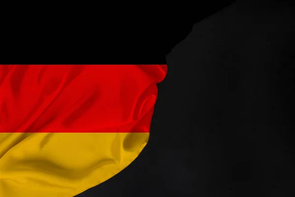 Color bandera nacional del estado moderno de Alemania, seda hermosa, forma en blanco negro, concepto de turismo, economía, política, emigración, día de la independencia, espacio de copia, plantilla, horizontal — Foto de Stock