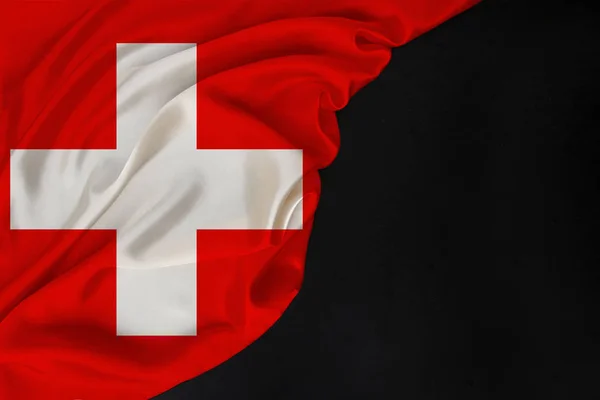 Національний прапор сучасного штату Швейцарія, красивий шовк, чорна порожня форма, концепція туризму, економіки, політики, еміграції, день незалежності, копіювання простору, шаблон, горизонталі — стокове фото
