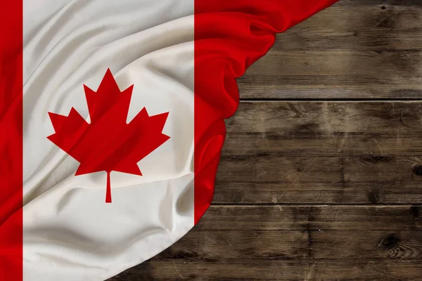 Цветной Национальный Флаг Современного Штата Канада Красивый Шелк Старый Деревянный — стоковое фото