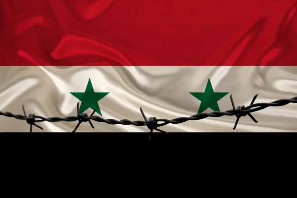 Залізний Колючий Дріт Тлі Національного Шовкового Прапора Держави Сирія Концепція — стокове фото