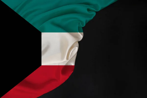 Kuvajt Státní Hedvábí Národní Vlajka Složená Měkkých Záhybech Černé Prázdné — Stock fotografie