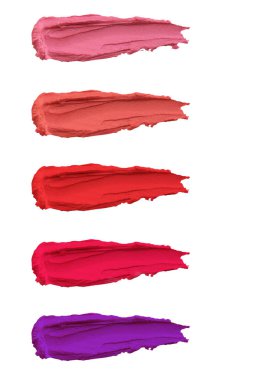 Ruj, soyut fırça darbeleri, arka plandaki inci dokuyu lekeler. Pembe, beyaz, örnek makyaj, doğal kozmetik konsepti.