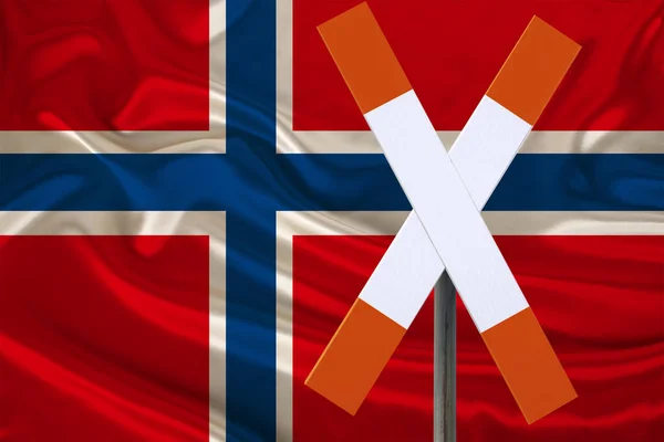 Znak Celny Przystanek Uwaga Tle Jedwabnej Flagi Narodowej Norwegii Pojęcie — Zdjęcie stockowe