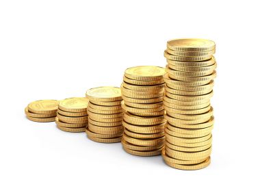 Kazanç ve finansal başarı kavramı - beyaz arka plan üzerinde izole altın paralar