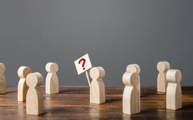 Adam meseleye dikkat çekiyor. Sorular soruyor, gerçeği arıyor. Meraktan. Nüfus yoklaması. Sosyal sorunlar ve bunları çözmek için yöntemler arayışı. Toplumda rezonans.