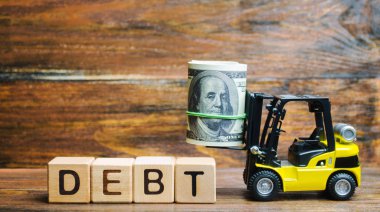 Borç, dolar ve forklift sözcüğüyle tahta bloklar. Belirli koşullar altında ödünç alınan para miktarı. Borç veren ve borç alan (borçlu). İş ve finans kavramı. İpotek kredisi. Jenerik