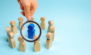 Bir iş takım liderlik kavramı. İşçilerin bir kalabalık bir daire içinde durup kendi akıl hocası, lider ya da patron dinlemeyeceğim. İş verimliliği artırma ve takım gelecek eylem planı geliştirme