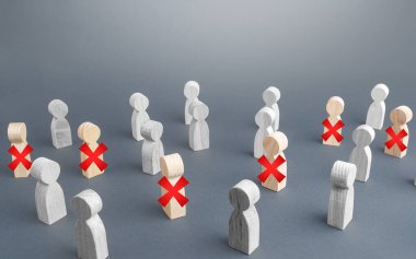 Bazılarının üzeri kırmızı haçla çizilmiş. Büyük personel işsizliği, işten çıkarmalar. Kısıtlayıcı karantina ve salgın nedeniyle işten çıkarmalar ve işten çıkarmalar. Çalışanları işten çıkar
