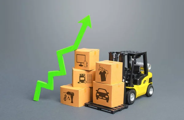 Вилочный Погрузчик Коробками Зеленой Стрелой Вверх Восстановление Экономики Увеличение Торговых — стоковое фото