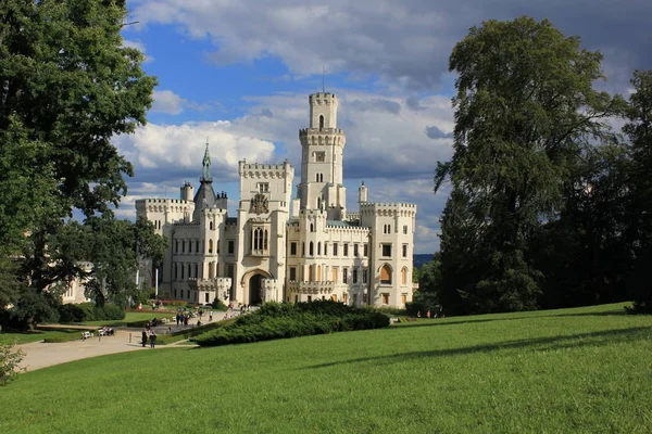 Piękny Zamek Hluboka Nad Wełtawą — Zdjęcie stockowe