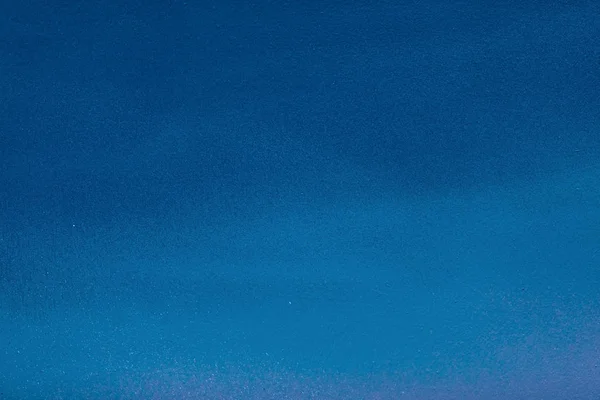 Hintergrund der blauen, gradienten-farbigen Zementoberfläche. Farbe des Jahres 2020 klassisch blau — Stockfoto