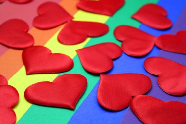 Kırmızı kalpli homoseksüel arka plan