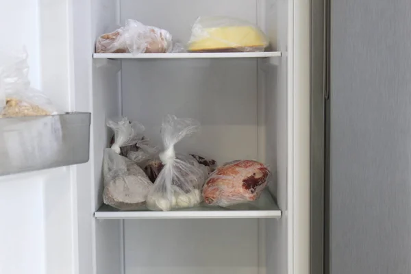 Alimentele Congelate Sunt Congelator Carne Găluște — Fotografie, imagine de stoc