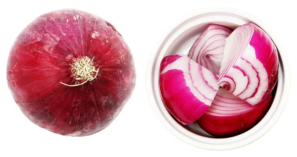 Whole and Chopped Purple Onion Over White — Stock Photo, Image