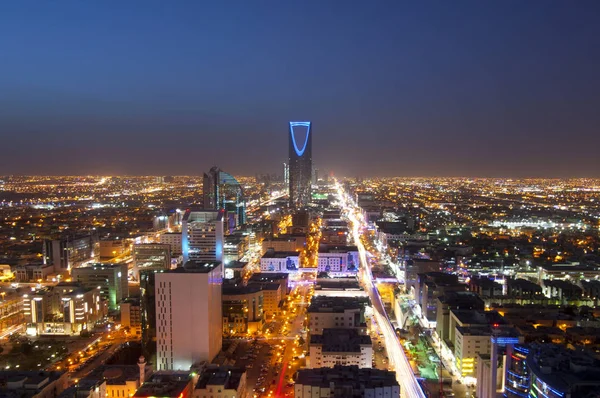 Éjszakai Mutatja Olaya Utcán Metró Építése Riyadh Skyline — Stock Fotó