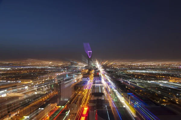 Rijád Panorama Noci Ukazuje Efekt Zoom Kingdom Tower Rychlý Přechod — Stock fotografie