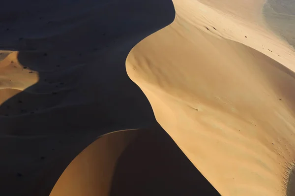 Luchtfoto van zandduinen op Rub Al Khali — Stockfoto