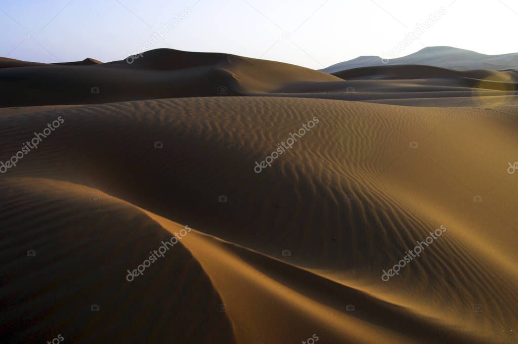 Sand dunes of Rub Al Khali desert