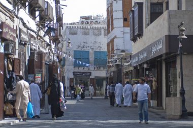 Dükkanlar ve alışveriş içinde eski çarşı (Balad) Cidde, Suudi Arabistan, 02-07-2015