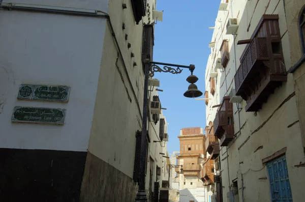 Edificios y calles de la ciudad vieja de Jeddah —  Fotos de Stock