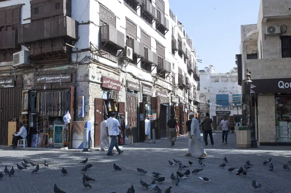 Dükkanlar ve alışveriş içinde eski çarşı (Balad) Cidde, Suudi Arabistan, 02-07-2015