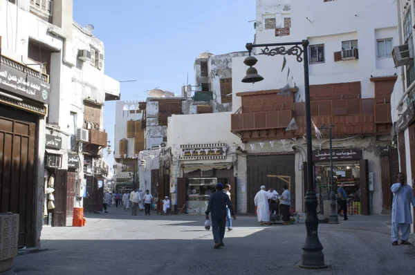 Dükkanlar ve alışveriş içinde eski çarşı (Balad) Cidde, Suudi Arabistan, 02-07-2015
