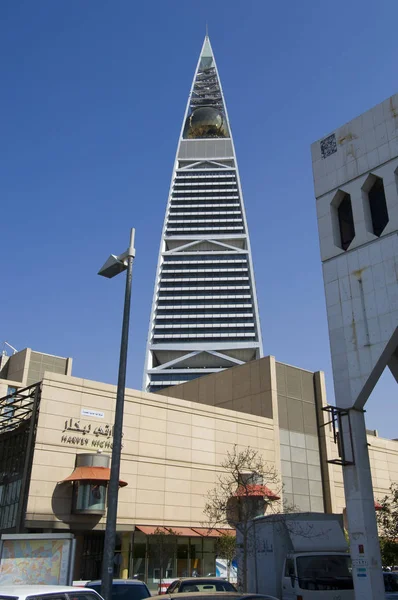 Al Faisaliah Kulesi ve çevresi 21 Ekim, 2007 Riyad