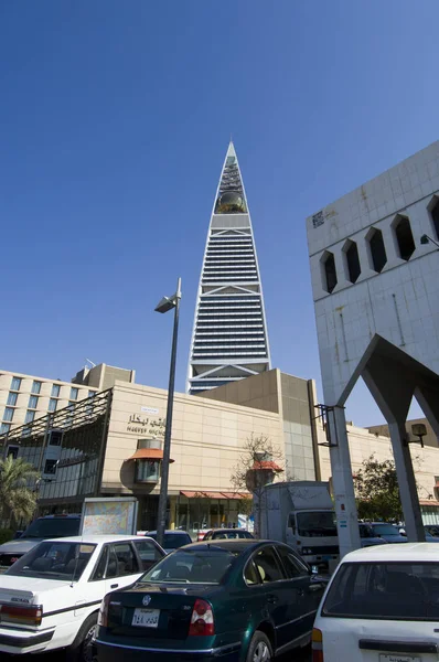 Al Faisaliah Kulesi ve çevresi 21 Ekim, 2007 Riyad