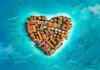 Kalp, havadan görünümü şeklinde Adası
