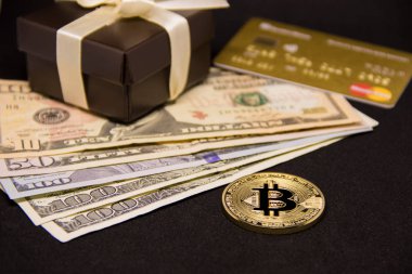 Bitcoin dolar ve altın sikke ile