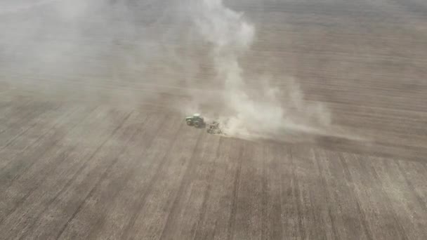 Pěstování Traktoru Jaře — Stock video