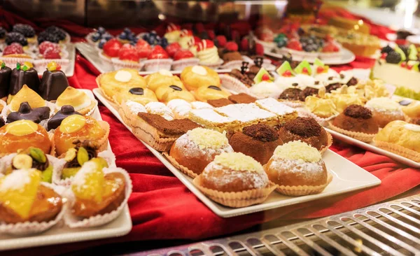 Tasty Beautiful Cakes Show Window Cafe — Stock Photo, Image