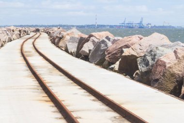 dalgakıran Cassino Beach üzerinde iz