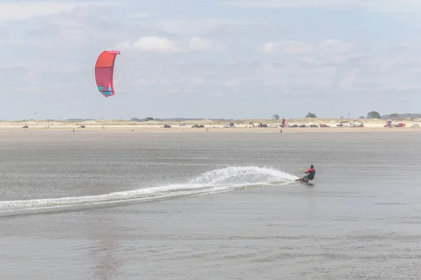 Kitesurfing στην παραλία Cassino — Φωτογραφία Αρχείου