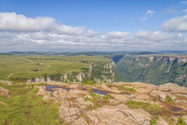 Cliffs at Fortaleza Canyon