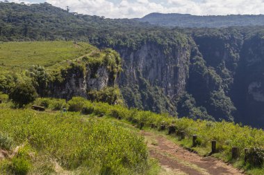 Itaimbezinho Canyon için iz