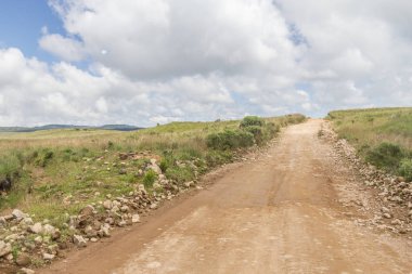 Farm road, alan ve hill