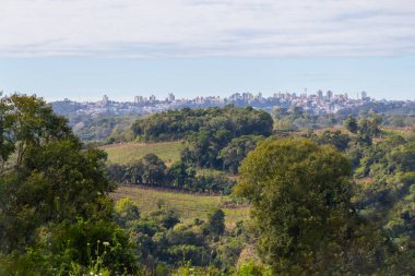 Bento Goncalves ve kış, Vale dos Vinhedos valle üzüm bağları