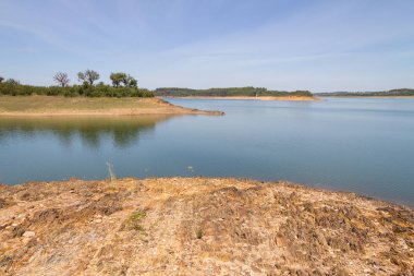 Albufeira da Barragem de Campilhas lake